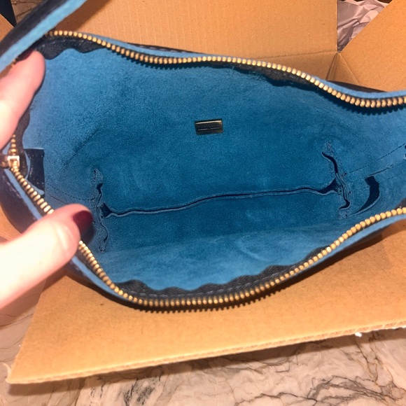 NEW 🦄 Caspian Portland leather goods small slouchy shoulder bag - Picture 6 of 14